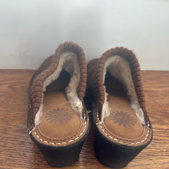 UGG shearling clogs - Picture 3 of 6
